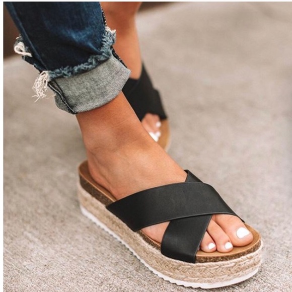 Black Espadrille Casual Platform Sandal Slides - Picture 2 of 3